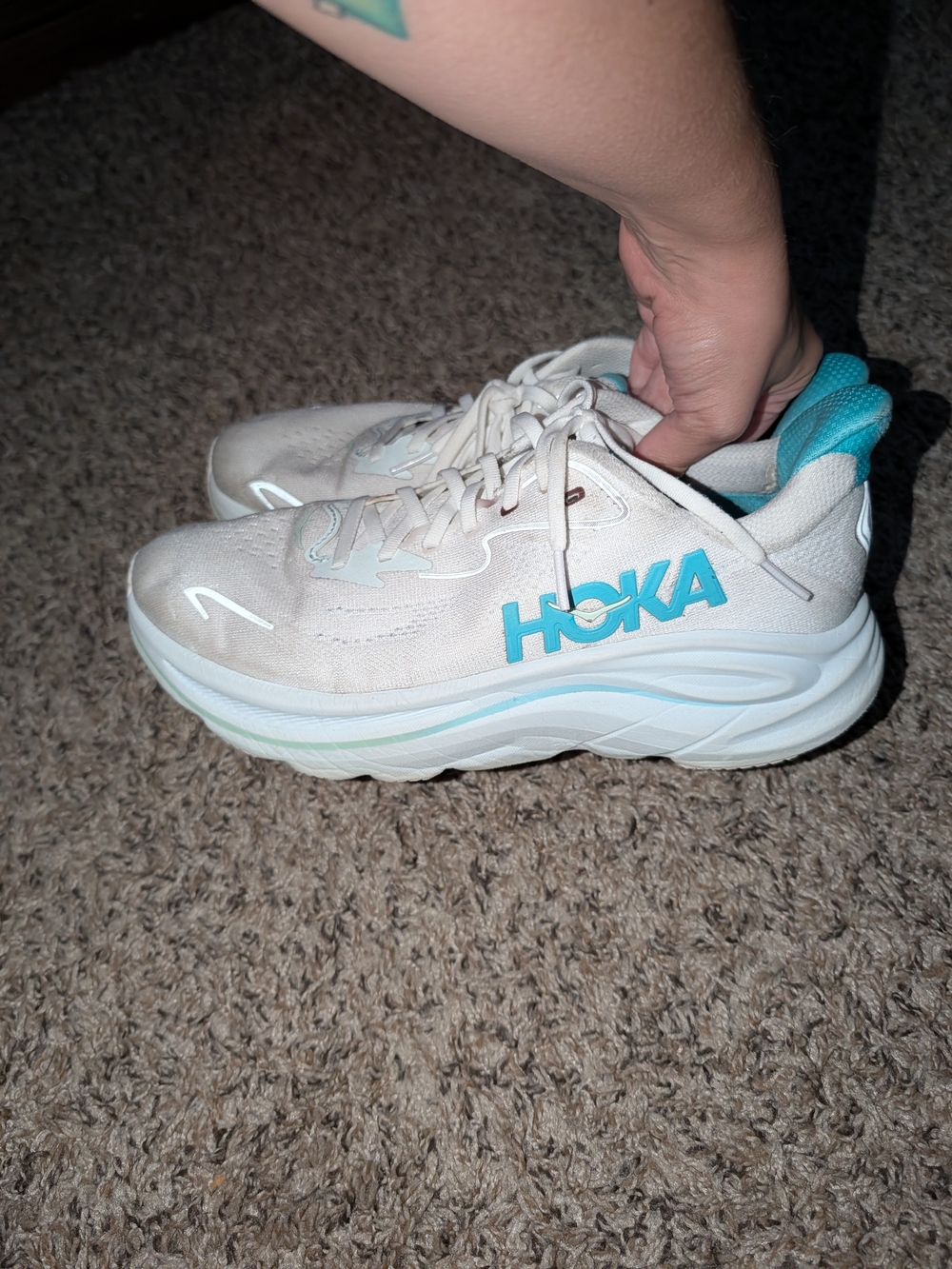 Women's Hoka Clifton 10s - Size 9.5/10
